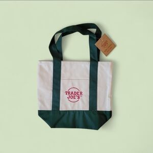 (1) Trader Joe's Canvas Tote Bag